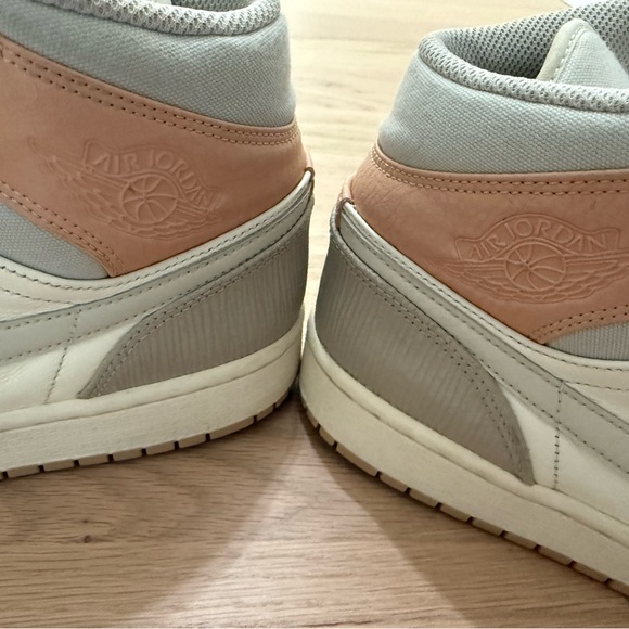 Jordan 1 Mid Milan’s (RARE) - Picture 6 of 9